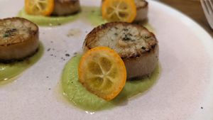 Oyster mushrooms with pea puree at O Gambuzino in Lisbon