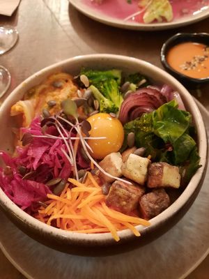 Bibimbap at O Gambuzino in Lisbon
