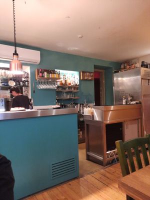 Bar at O Gambuzino in Lisbon