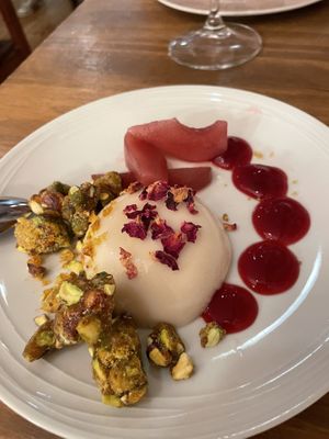   at O Gambuzino in Lisbon