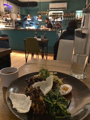 Gado Gado  at O Gambuzino in Lisbon