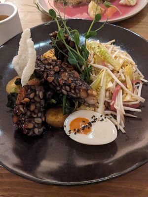 Gado Gado at O Gambuzino in Lisbon