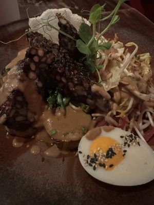 Gado Gado  at O Gambuzino in Lisbon