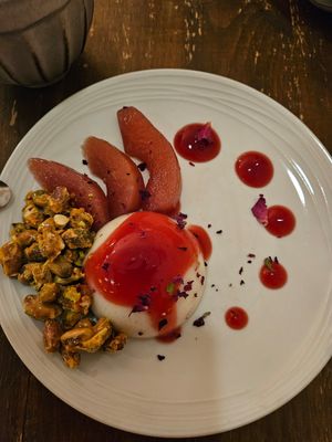 Panna Cotta at O Gambuzino in Lisbon