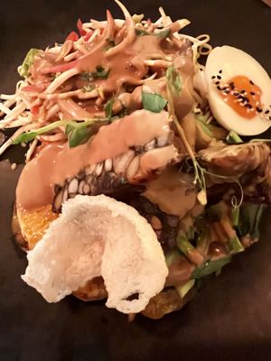 Gado gado  at O Gambuzino in Lisbon