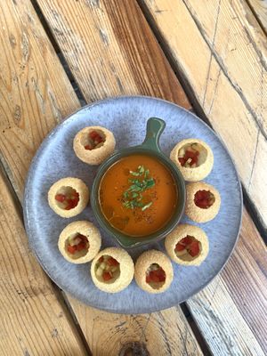   at O Gambuzino in Lisbon