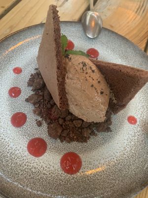   at O Gambuzino in Lisbon