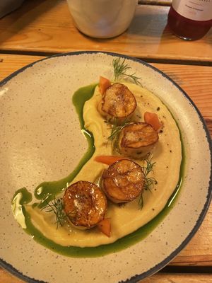 Scallops, really tasty  at O Gambuzino in Lisbon