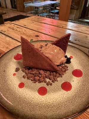   at O Gambuzino in Lisbon