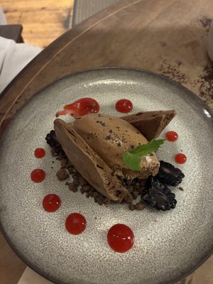   at O Gambuzino in Lisbon
