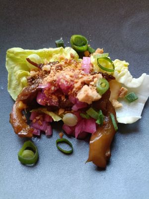 Mushroom salad at O Gambuzino in Lisbon