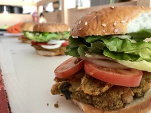 Hamburguesas de lentejas, frijol y garbanzo 🍔🍔🍔😊 at Waicura in Loreto