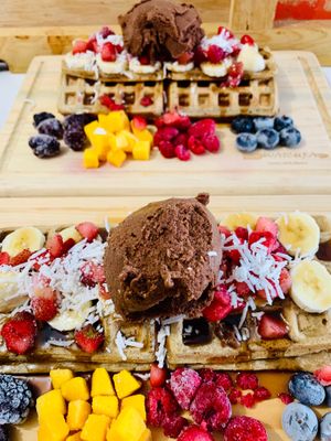 Rainbow Waffles 🧇 🌈 with Ice-cream 🍨 🍫  at Waicura in Loreto