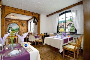 restaurant at Holzschuh's Schwarzwaldhotel in Baiersbronn