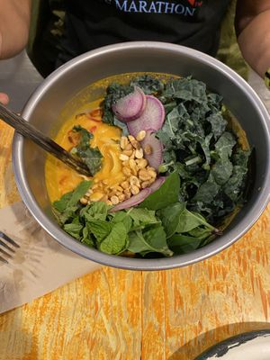 Hollywood bowl  at The Yodelin in Leavenworth