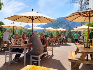 Beautiful view and fresh food at The Yodelin in Leavenworth