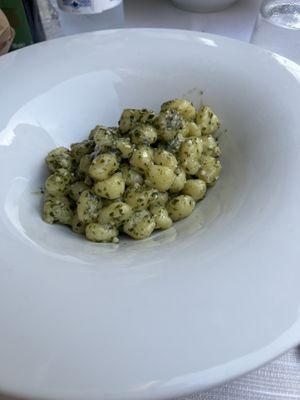 Gnocchi con pesto  at La Luna nel Pozzo in Lerici