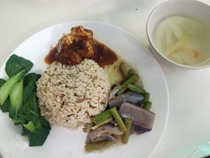 Set rice with vege, long beans, brinjal and Braised tofu at Create Healthy Lifestyle 創意素食 in Central Singapore