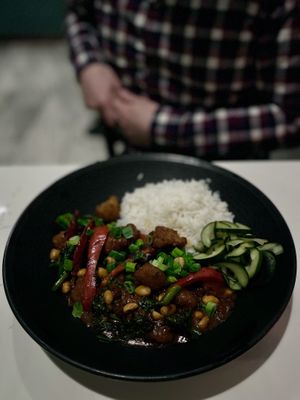 Kung Pao Cauliflower at Rüt in Spokane