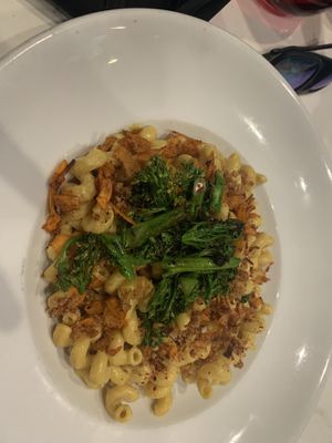 Truffle Mac  at Rüt in Spokane