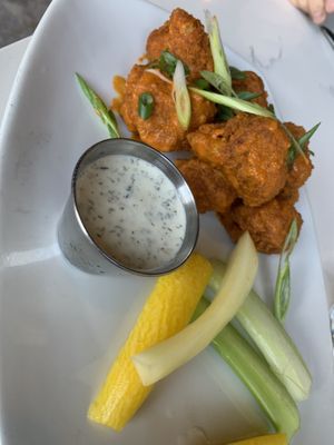 Buffalo Cauliflower wings   at Rüt in Spokane