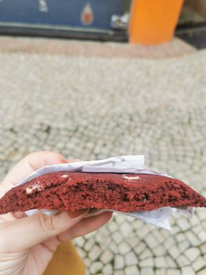 Red velvet cookie with White chocolate very good at Hera Veggie in Sao Paulo