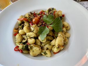 Gnocchi with vegetables, red peppers, garlic and oil at Perli's Pasta Mia in Quedlinburg