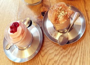 Strawberry and chocolate ice cream at Kumeys in Tokyo