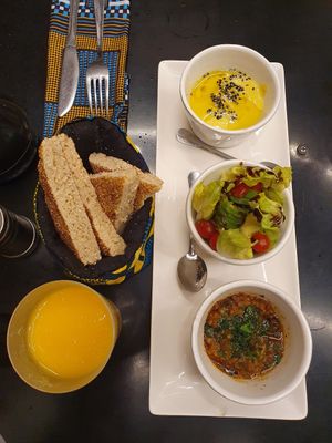 Trio of starters, mango juice at Broc The Kasbah in Marrakech