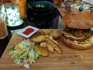 Vurger & Chips 🍟 at Broc The Kasbah in Marrakech