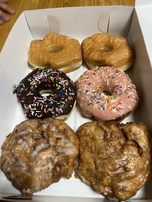 Love the fritters  at Machino Donuts - Bloor St in Toronto