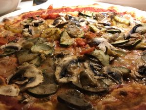 Verdure pizza with vegan cheese  at Vapiano - Stationsplein in Utrecht