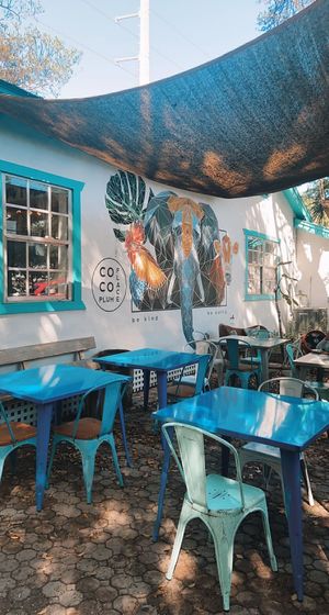 outdoor seating at Coco Plum Place in Key Largo