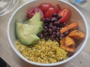 Salad bowl at Nectare in Bologna