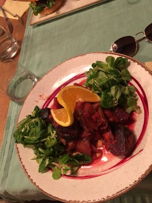 Roasted vegetables and hummus at Fig in Split