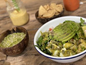 Chaya maya bowl and guac at Los Bowls de Guadalupe  in Tulum