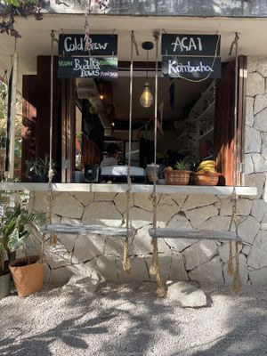   at Los Bowls de Guadalupe  in Tulum