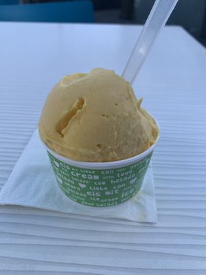 Passion fruit sorbet   at Gelati in Machico