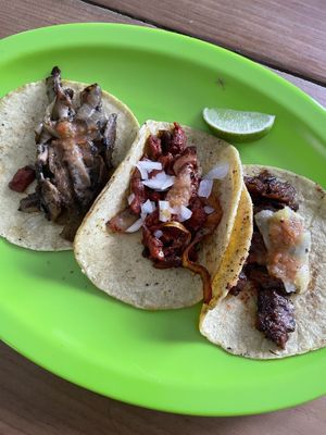 Don’t forget the lime squeeze :) at El Bajón Vegano in Tulum
