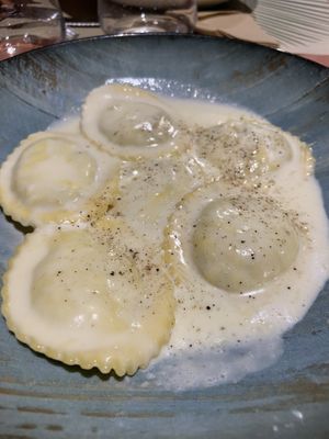 Pasta with tofu and soy cream  at Grop in Lescala