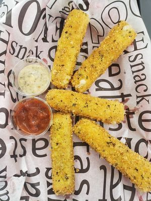 Mozza sticks at SunLight Lounge in Amsterdam