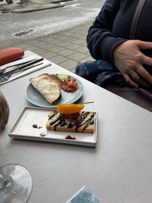Quesadilla and bruschetta  at Rozey in Rotterdam