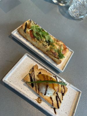 11 Bruschetta, 16 Focaccia Verdure  at Rozey in Rotterdam