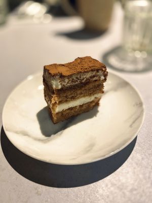 Vegan tiramisu at Rozey in Rotterdam