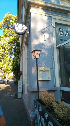 Sicht auf Banôi vom Gehweg aus at BANÔI in Freiburg