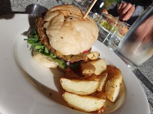 Vegan burger at Old Boundary Hotel in Bendigo