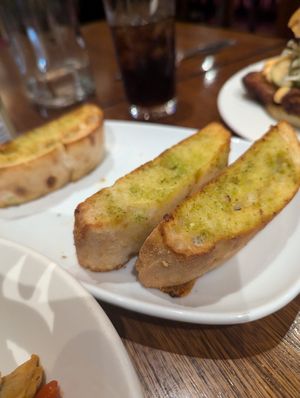  at Old Boundary Hotel in Bendigo