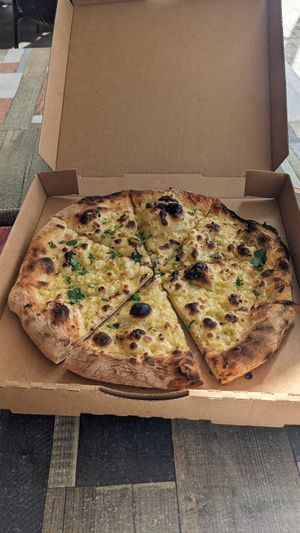 Garlic pizza - vegan at Nino's  in Victor Harbor