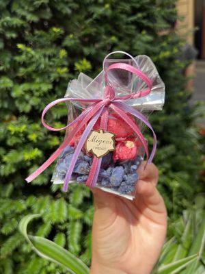 Candies roses and violets   at Migone Confetti in Florence