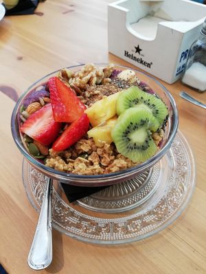 Açaí bowl at Caledonia Coffee in Salamanca